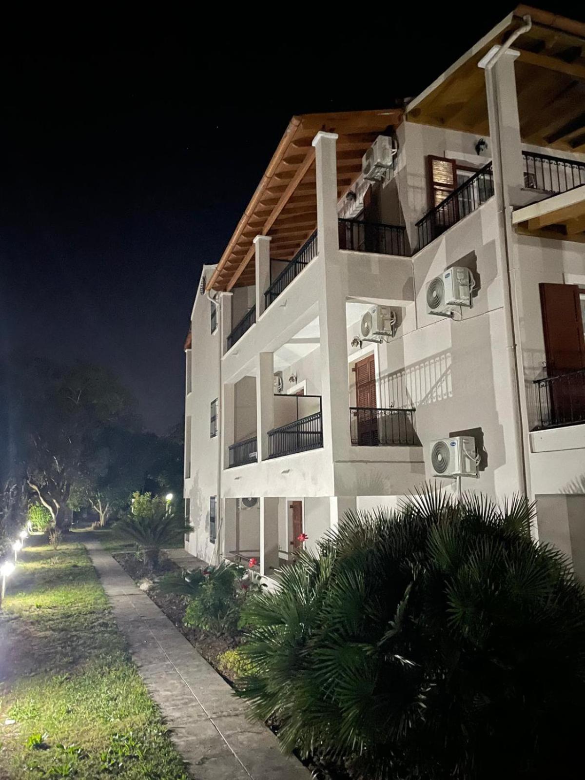 Casa Alema Verde Ipsos Exterior photo